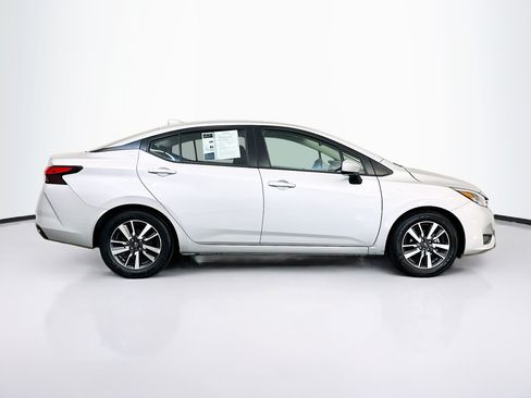 Used 2025 Nissan Versa SV FWD image 10