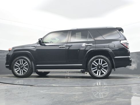Used 2020 Toyota 4Runner Limited image 32