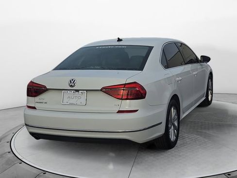 Used 2018 Volkswagen Passat 2.0T SE image 5