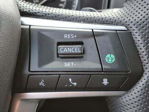 Used 2025 Mitsubishi Outlander SE AWD/4WD image 29