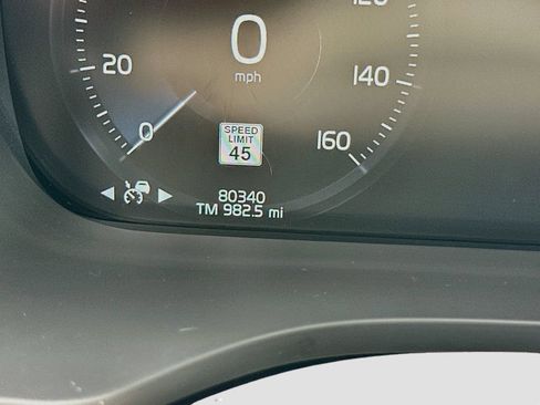 Used 2021 Volvo XC60 T6 Inscription AWD/4WD image 12