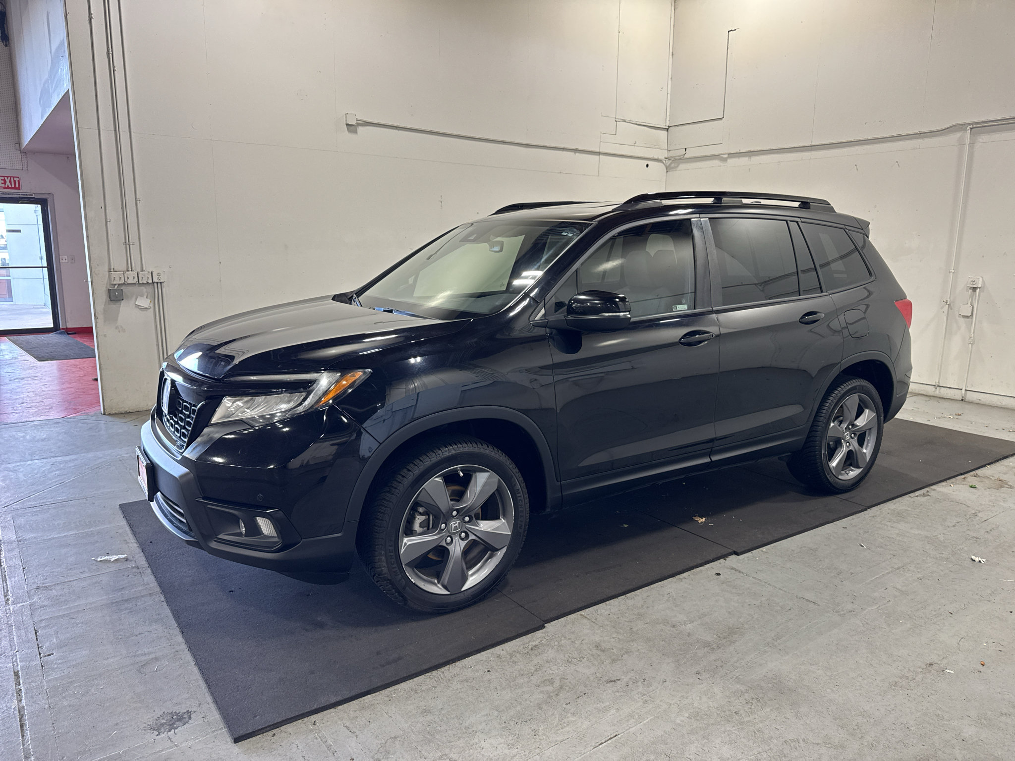 Used 2019 Honda Passport Touring image 3