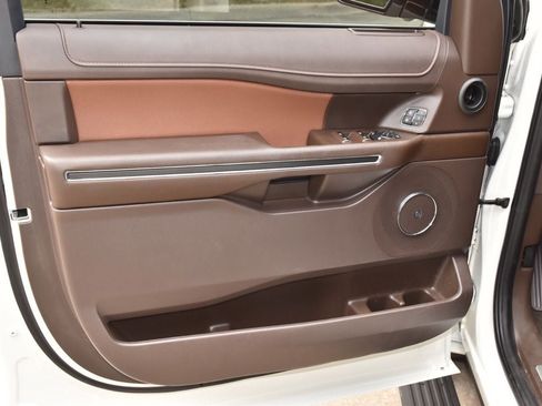 Used 2024 Ford Expedition Max King Ranch RWD image 37