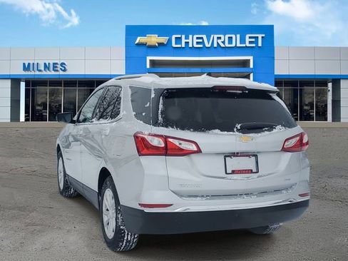 Used 2018 Chevrolet Equinox LT w/ Sun & Infotainment Package image 3