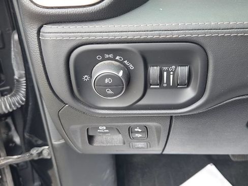 Used 2021 RAM 1500 Limited AWD/4WD image 25