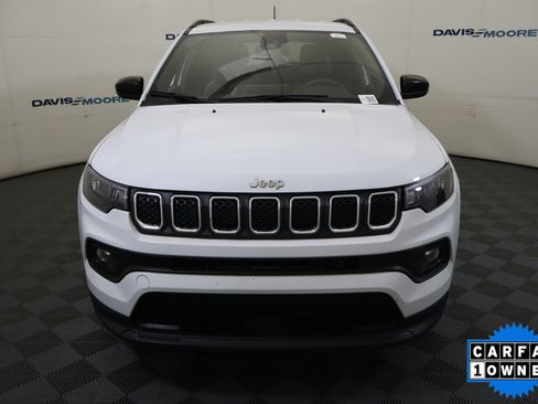 Used 2024 Jeep Compass Latitude AWD/4WD image 13