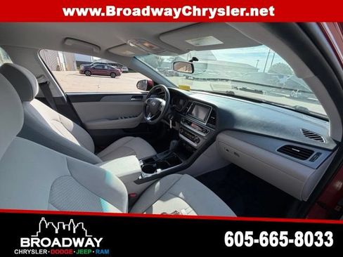 Used 2018 Hyundai Sonata ECO FWD image 10