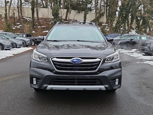 Used 2020 Subaru Outback Limited image 2