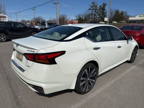 Used 2019 Nissan Altima 2.5 Platinum image 3