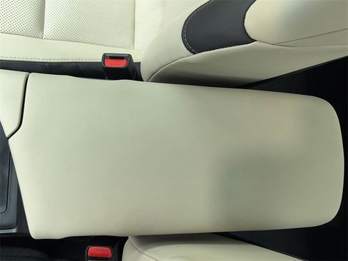 Used 2024 Lexus ES 350 w/ Premium Package image 30