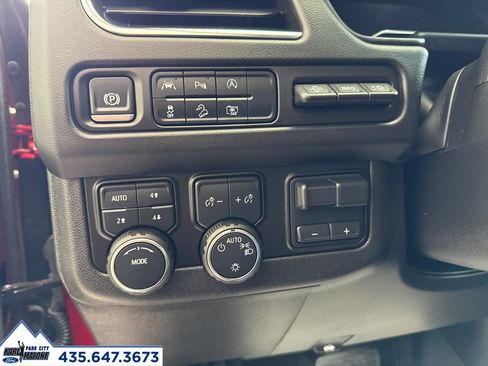 Used 2024 Chevrolet Tahoe Premier w/ Premium Package AWD/4WD image 11