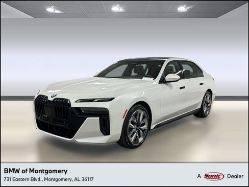 Used 2026 BMW 740i w/ Premium Package RWD image 1