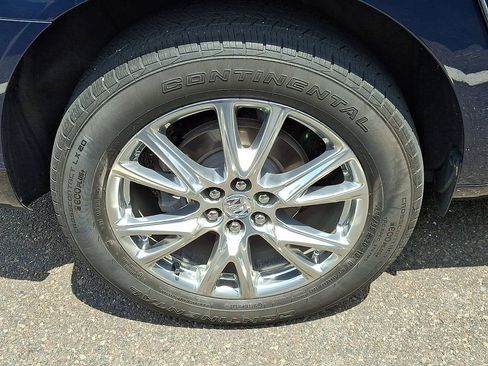 Used 2023 Buick Enclave Essence w/ Experience Buick Package AWD/4WD image 8