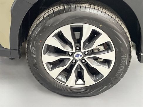 Used 2024 Subaru Outback Touring image 33