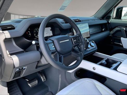 New 2025 Land Rover Defender 130 V8 AWD/4WD image 7
