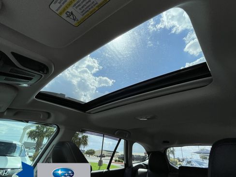Used 2025 Subaru Outback Onyx Edition XT AWD/4WD image 33