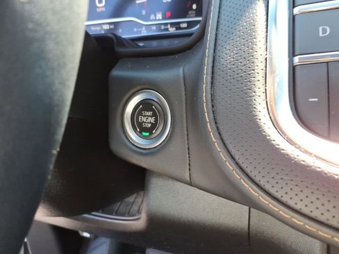 Used 2022 GMC Yukon AT4 AWD/4WD image 13