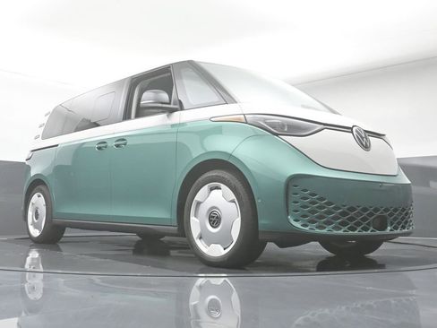 New 2025 Volkswagen ID. Buzz 1st Edition image 35