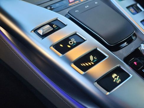 Used 2022 Mercedes-Benz AMG GT 43 image 36