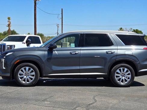 Used 2024 Hyundai Palisade SEL FWD image 7