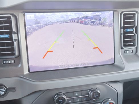 Certified 2024 Ford Bronco Black Diamond image 24