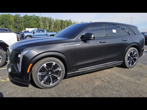 Used 2025 Cadillac Escalade IQ Sport 2 AWD/4WD image 3