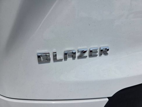 Used 2023 Chevrolet Blazer LT FWD image 11