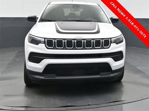 New 2025 Jeep Compass Sport w/ Mopar Graphics Package image 4