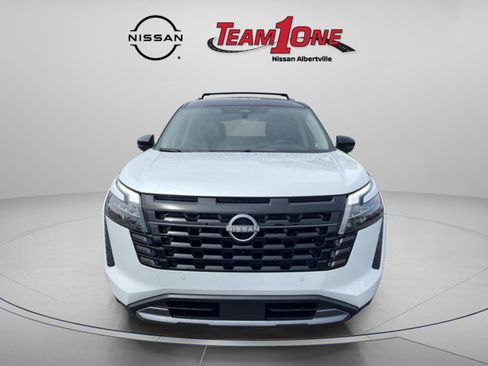 New 2026 Nissan Pathfinder Platinum AWD/4WD image 2