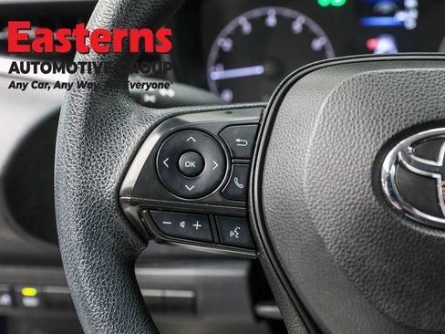 Used 2023 Toyota Corolla LE image 15