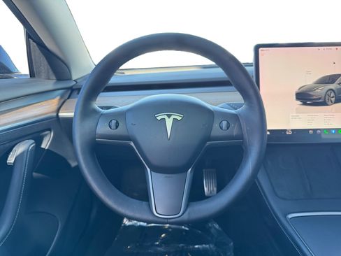 Used 2022 Tesla Model 3 Long Range AWD/4WD image 12