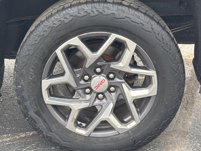 Used 2022 GMC Sierra 1500 SLT AWD/4WD image 18