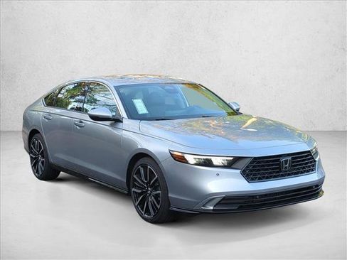 New 2026 Honda Accord Touring image 7