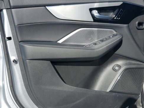 New 2026 Acura MDX SH-AWD image 31