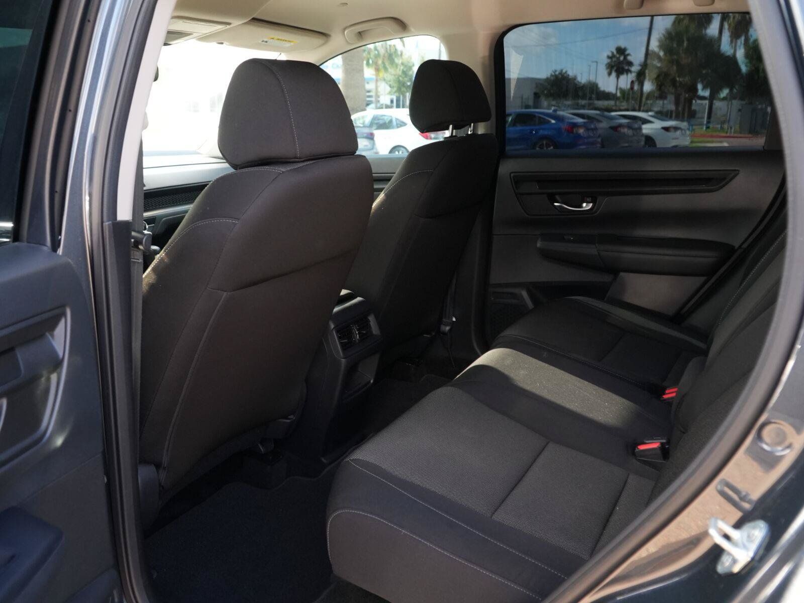 Used 2025 Honda CR-V LX image 18