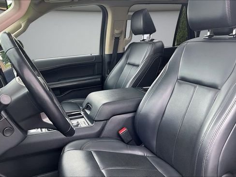 Used 2022 Ford Expedition XLT AWD/4WD image 20