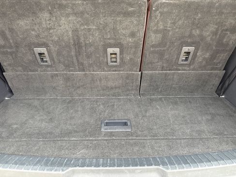 Used 2024 Ford Expedition Limited RWD image 11