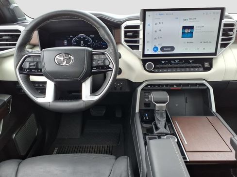 Used 2025 Toyota Sequoia Capstone AWD/4WD image 13