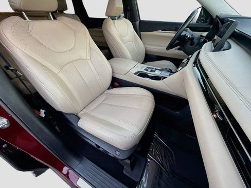 Used 2022 INFINITI QX60 Sensory w/ Cargo Package AWD/4WD image 16