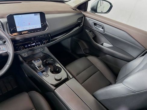 Certified 2023 Nissan Rogue SL w/ SL Premium Package image 27