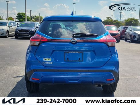 Used 2023 Nissan Kicks S FWD image 5