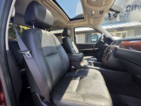 Used 2008 Chevrolet Silverado 2500 LTZ w/ Sun And Navigation Package image 9