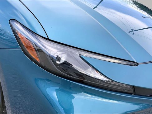 Used 2025 Toyota Camry SE FWD image 52