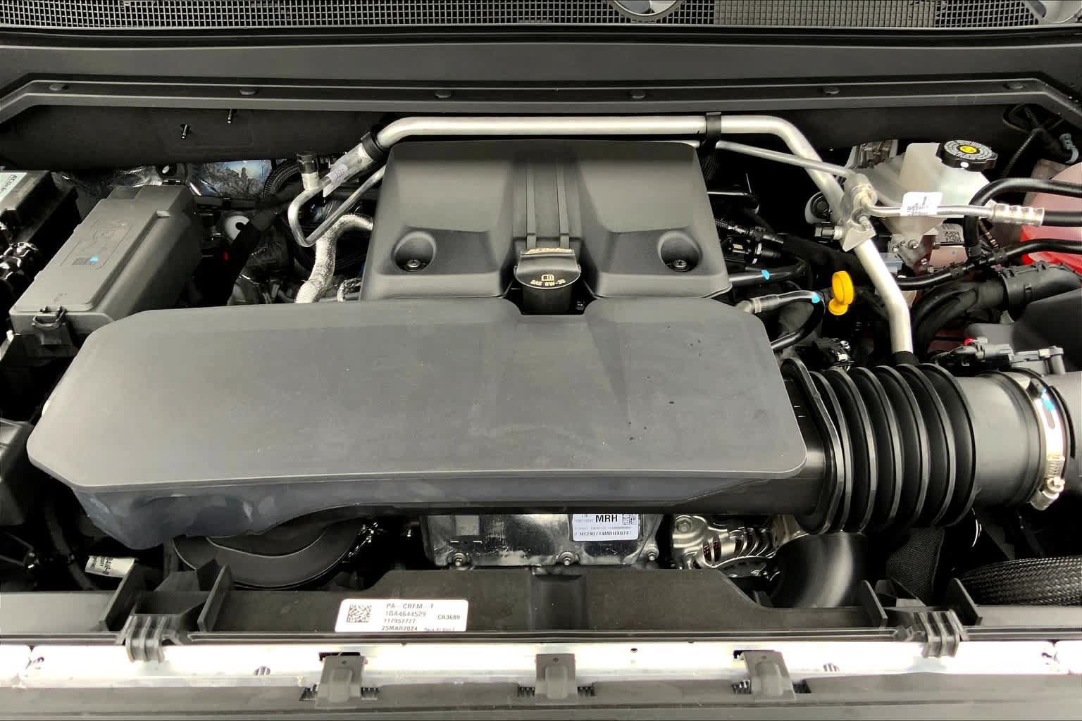 Used 2024 Chevrolet Colorado LT w/ LT Convenience Package III RWD image 17