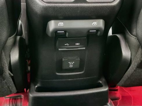 Used 2020 Jeep Wrangler Unlimited Rubicon w/ Quick Order Package 28Y Recon AWD/4WD image 12