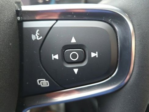 Used 2023 Volvo XC40 B5 Plus w/ Driver Assist Package AWD/4WD image 25