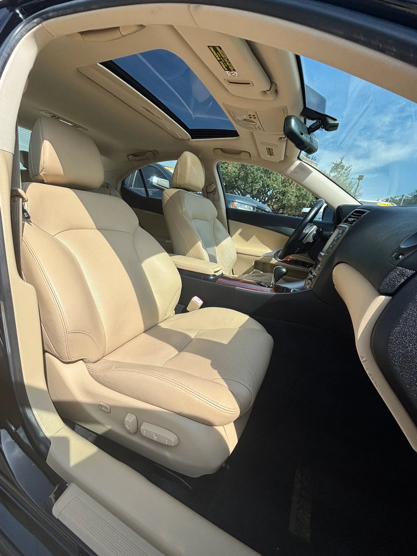 Used 2008 Lexus IS 250 w/ Premium Pkg RWD image 14
