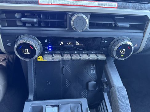 New 2026 Toyota Tacoma Limited AWD/4WD image 21