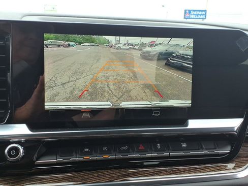 Used 2023 GMC Sierra 1500 Elevation AWD/4WD image 32