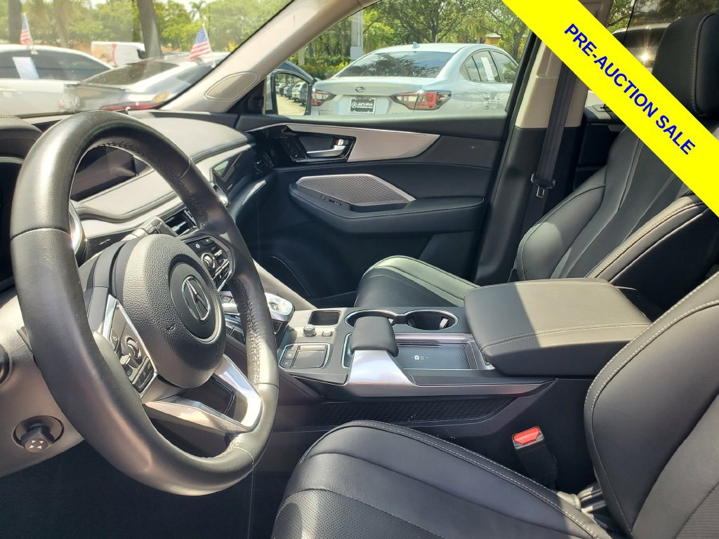 Used 2024 Acura MDX w/ Technology Package FWD image 17